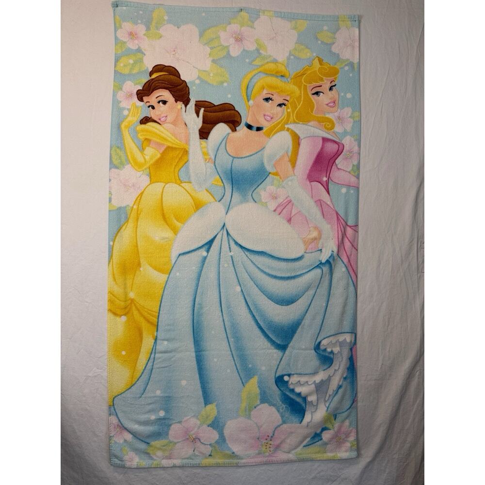 Vintage Disney Princesses 30"x55"‎ Long Beach Towel